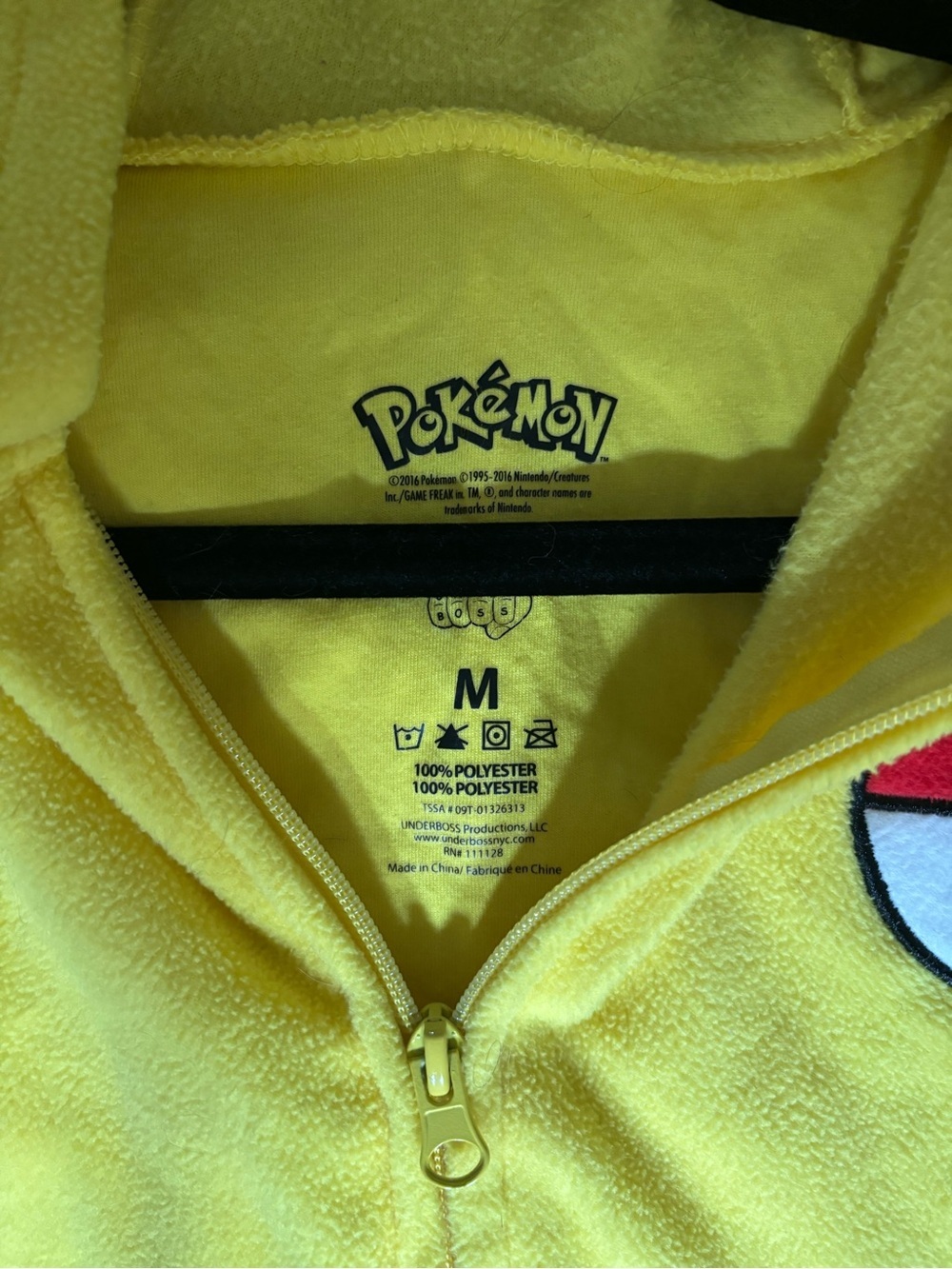 Adult Pokémon Pikachu One-Piece Hooded Jumpsuit Sz M - Picture 5 of 7